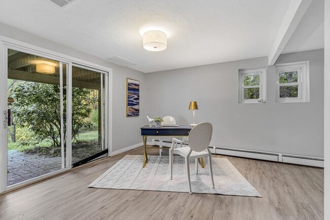 Building Photo - 2 Clover Hill Rd