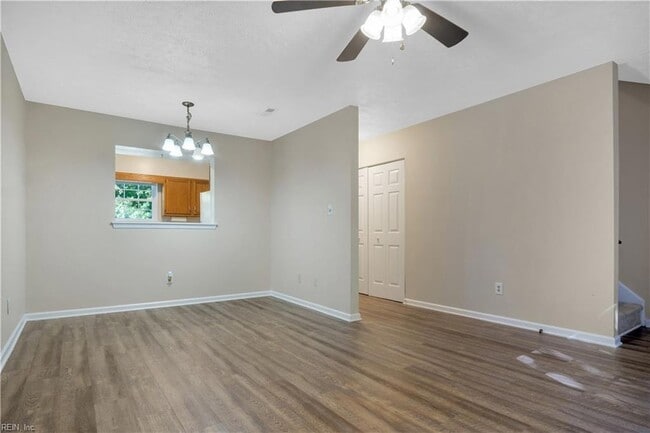 Building Photo - 1628 Angel Ct