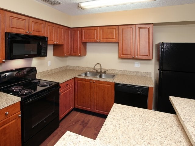 Kitchen - Twin Lakes
