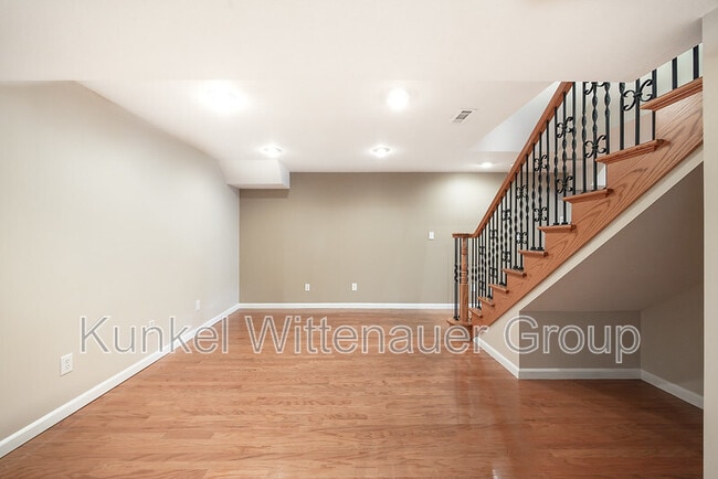 Building Photo - 1313 Winding Creek Ct