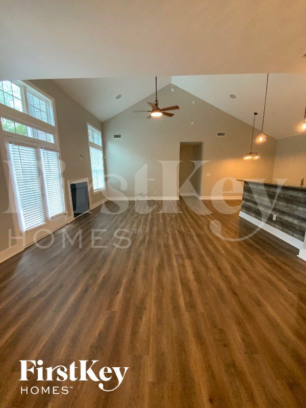 Building Photo - 3 Grier Ln