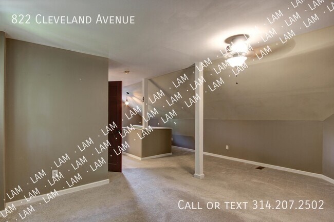 Building Photo - 822 Cleveland Ave
