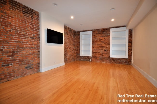 Building Photo - 1032 Commonwealth Avenue