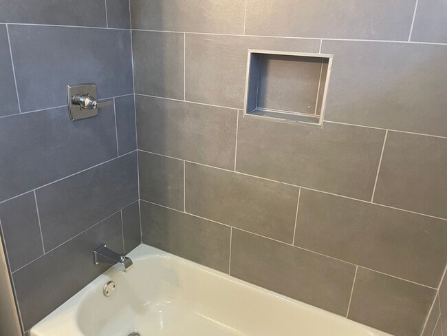 Building Photo - Fully Renovated Home For Rent