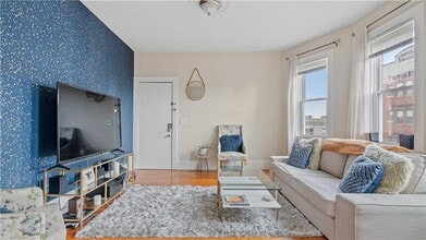 Building Photo - 260 Atwells Ave