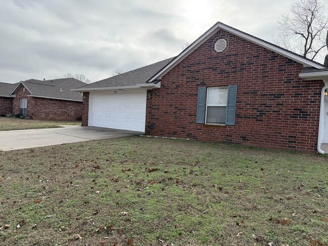 Building Photo - 5521 W 7th Ave