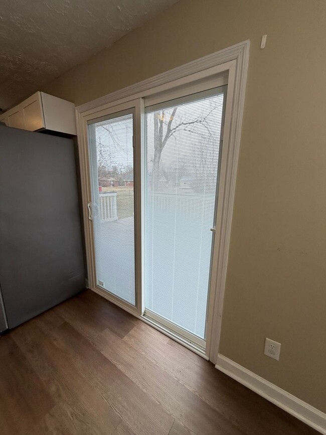 Building Photo - Nice 3 bedroom/1.5 bath home for rent in E. Morristown, Tennessee