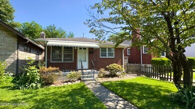 Building Photo - 618 Maylawn Ave