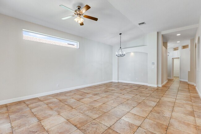 Building Photo - ** TUSCANY COVE ** 2 BED + DEN / 2 BATH / 2 CAR GARAGE - AMAZING LAKE VIEW! - ANNUAL RENTAL