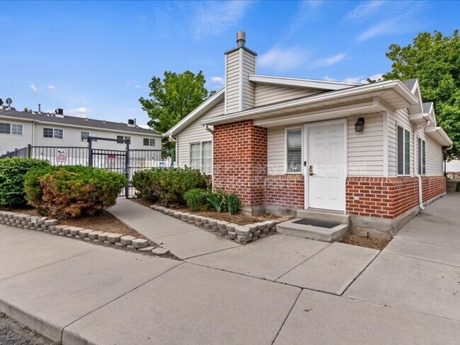 Building Photo - 8812 Wollemi Pine Way