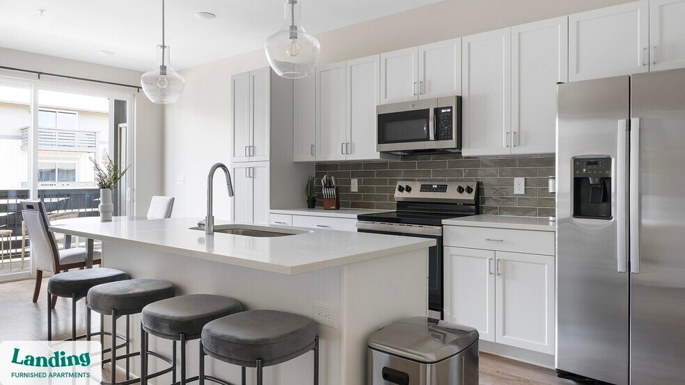 Building Photo - 1000 Forestview Dr