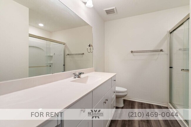 Building Photo - 2022 Home Near Lackland | 2,058 Sq Ft | Office/Study | Community Pool | Pet Friendly