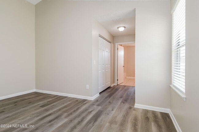 Building Photo - 8761 Pinevalley Ln