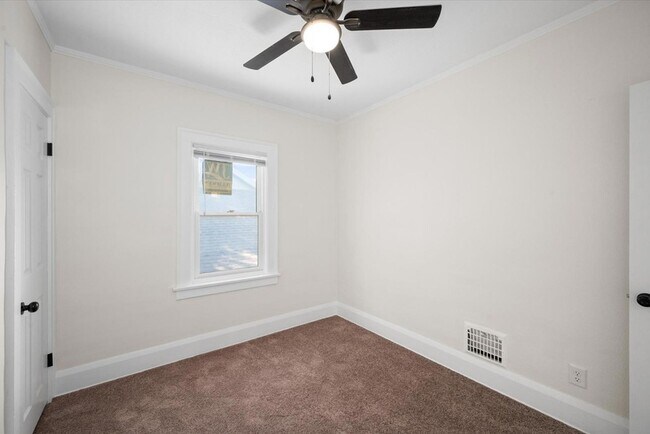 Building Photo - 316 Morrison Dr