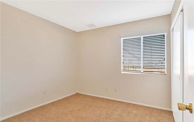 Building Photo - 71667 Sunnyvale Ct