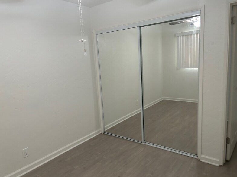 Building Photo - 37188 Melrose Dr