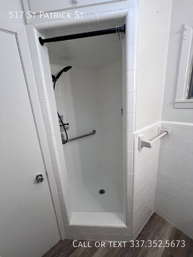 Building Photo - 517 St Patrick St