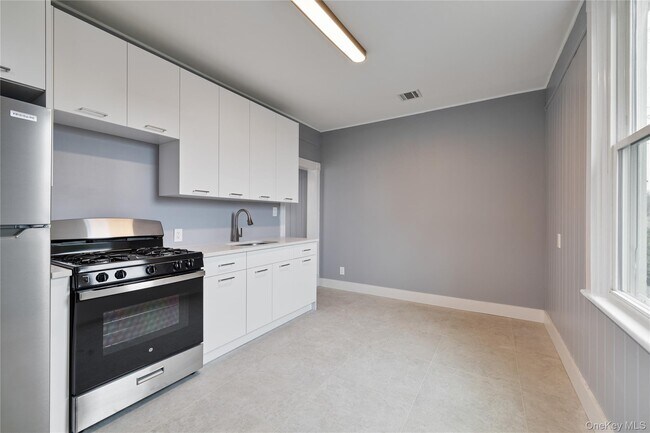 Building Photo - 1 Elizabeth Pl