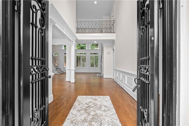 Building Photo - 8630 Moor Park Run