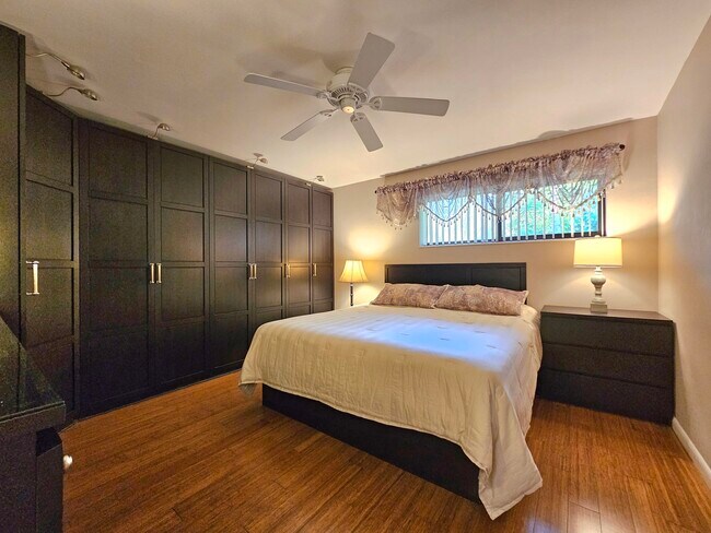 Building Photo - 3208 SE 11th St