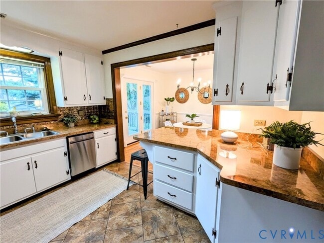 Building Photo - 8401 Bronwood Rd