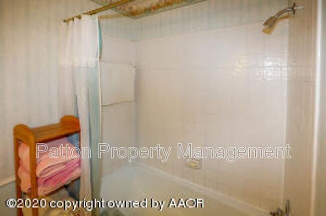 Building Photo - 1029 Trinchera Dr