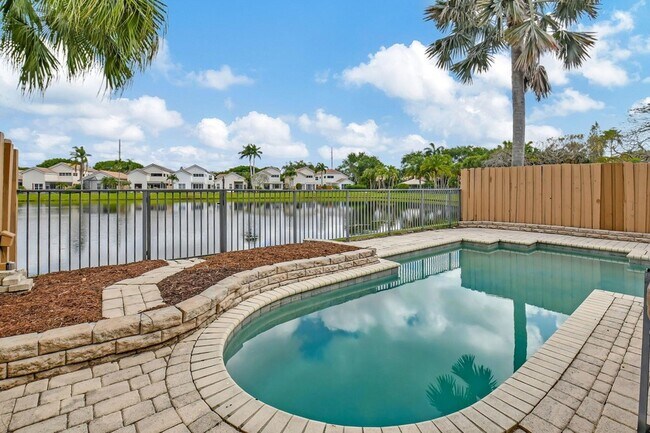 Building Photo - 2469 NW 66th Dr