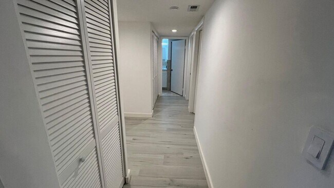 Building Photo - 8807 SW 130th Pl