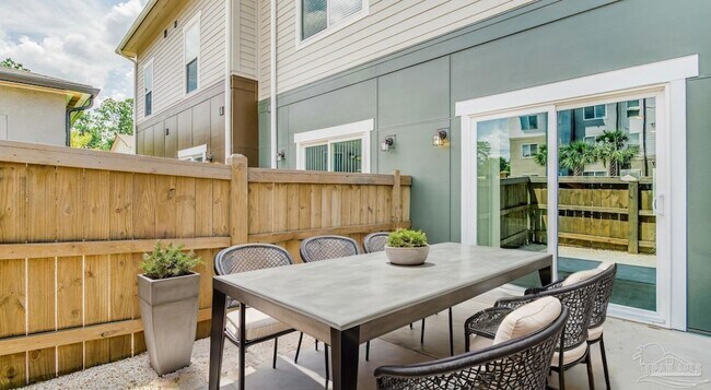 Building Photo - 8573 Myslak Wy