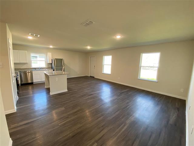 Building Photo - 104 Holiday Dr