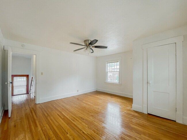 Building Photo - 1255 S 25th St