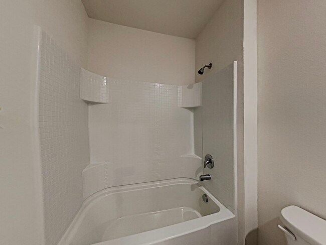 Building Photo - 9678 Black Walnut Dr