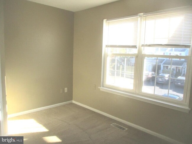 Building Photo - 21 Van Horn Pl