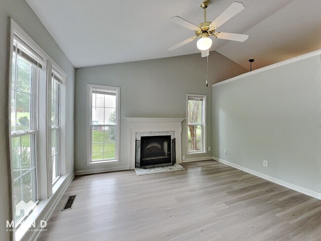 Building Photo - 2109 Ruddy Rd