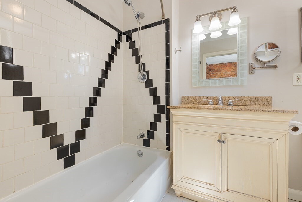 Building Photo - 524 Shawmut Ave