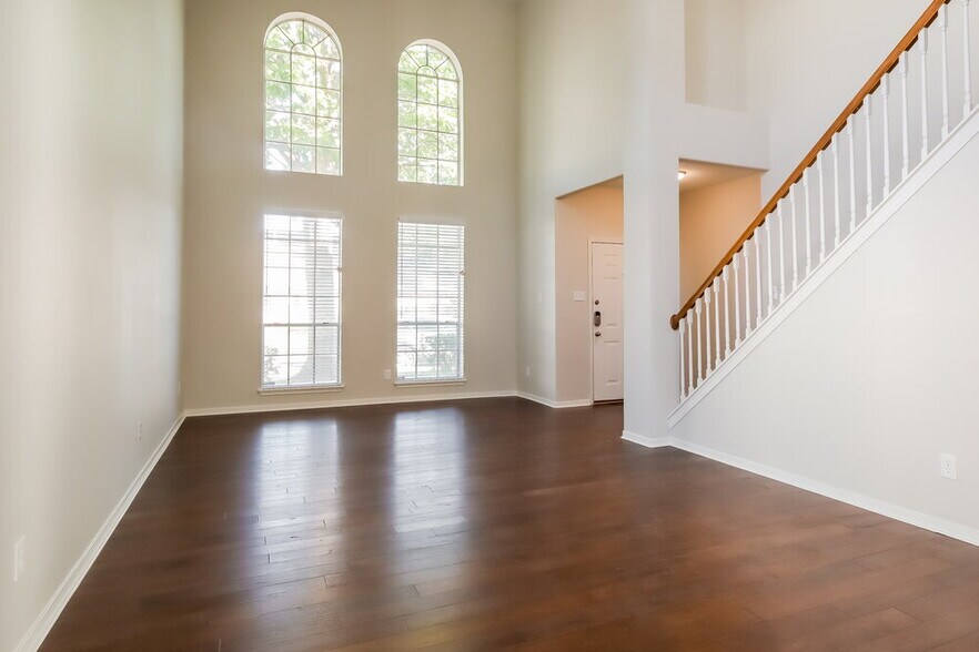 Building Photo - 20327 Wild Berry Dr