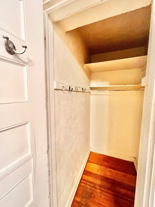 IMG_4778 - Cross Apartments