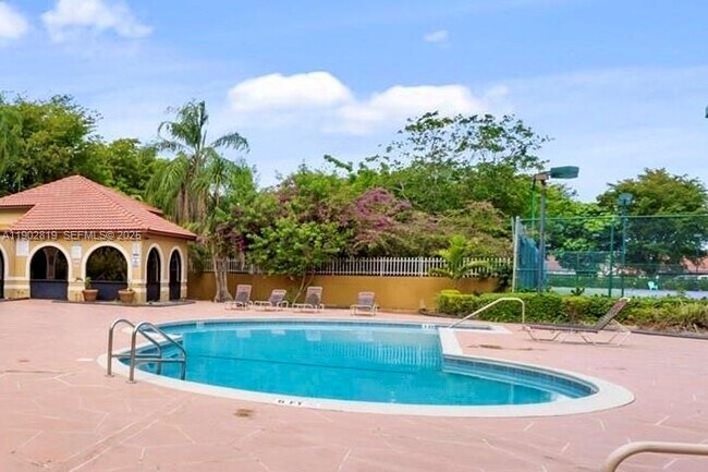 Building Photo - 15550 SW 80th St