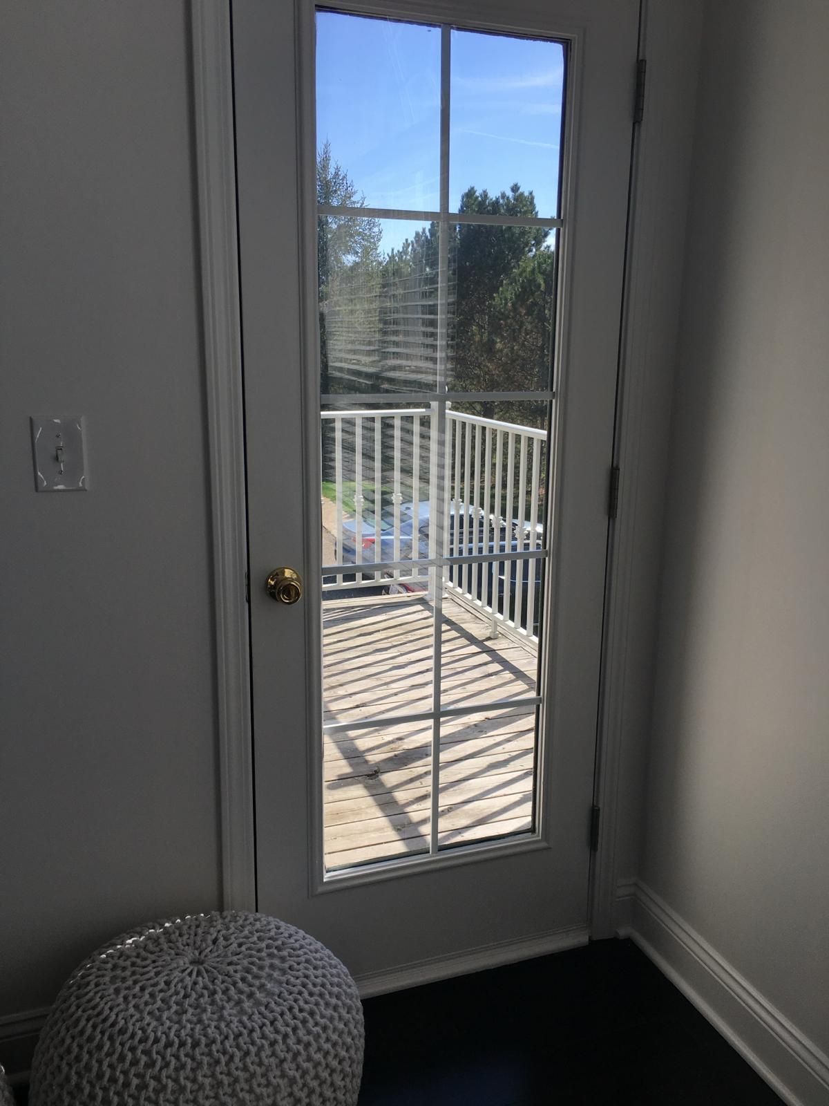 Living Room Balcony Door - 5294 Brookemonte Cir
