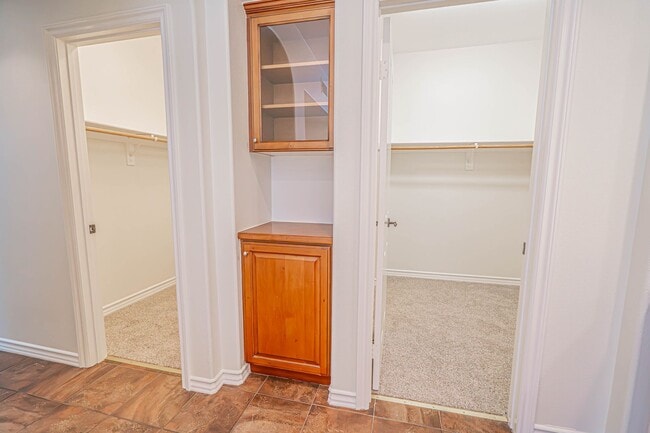 Building Photo - 26149 Shadow Rock Ln