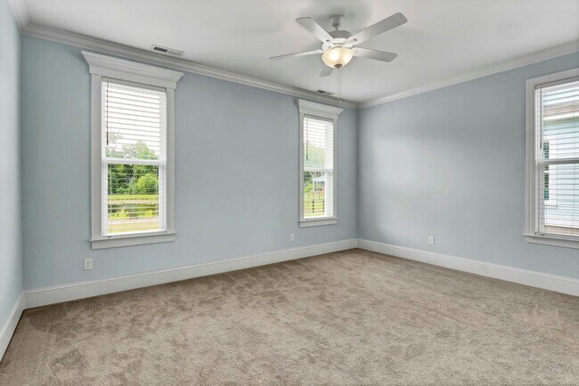 Building Photo - CATHERINES' COVE - Located off Bayshore Dr...