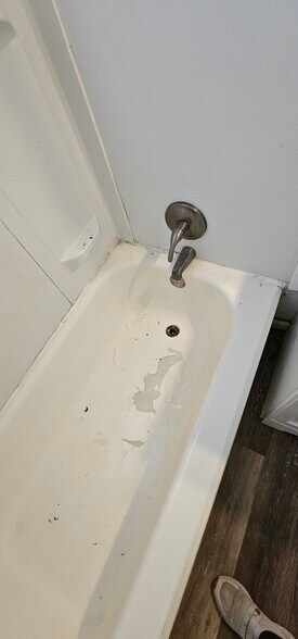 Building Photo - 10716 Bennington Ave