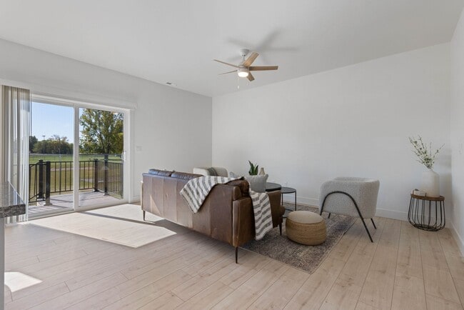 Building Photo - $500 off March rent. When you SIGN and MOVE IN, in March!!!! New St. Anthony Townhome with Unfini...