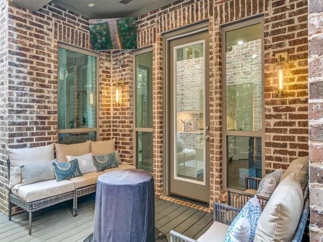 Building Photo - 4864 Isleworth Dr