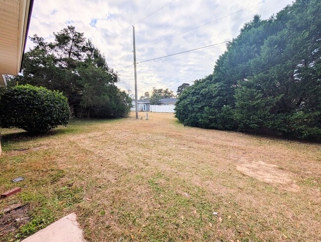 Building Photo - Serene 2BR Living in Seagate Near Market Common - Long Term Rental