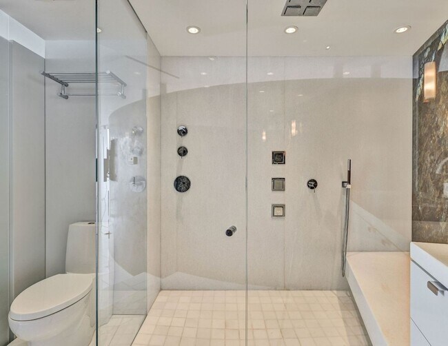 Building Photo - Designer Luxury. Iconic Views. Extraordinary Living.