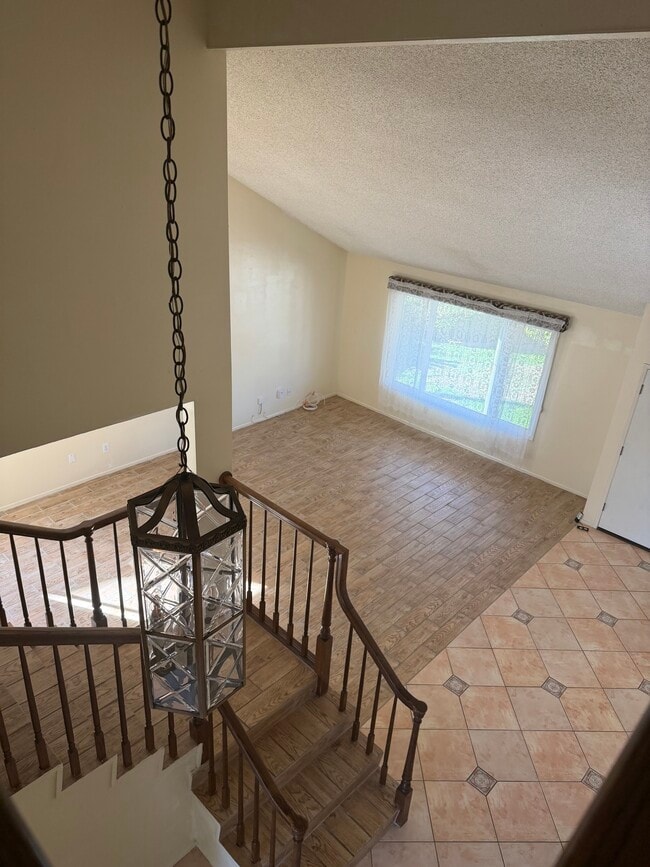 Building Photo - 612 Stanford Dr
