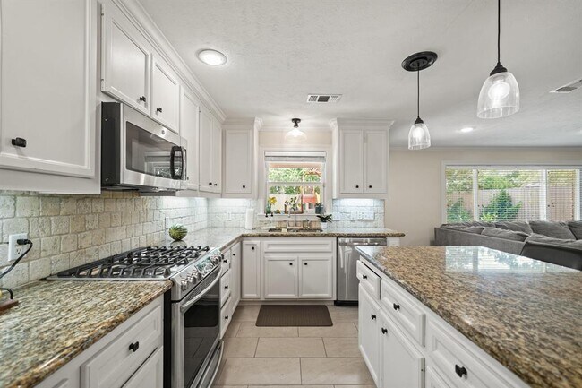 Building Photo - 5427 Stillbrooke Dr