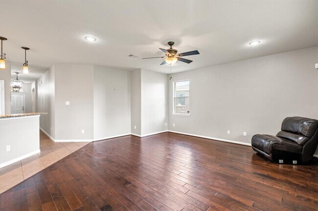 Building Photo - 18339 Red Oak Manor Ln