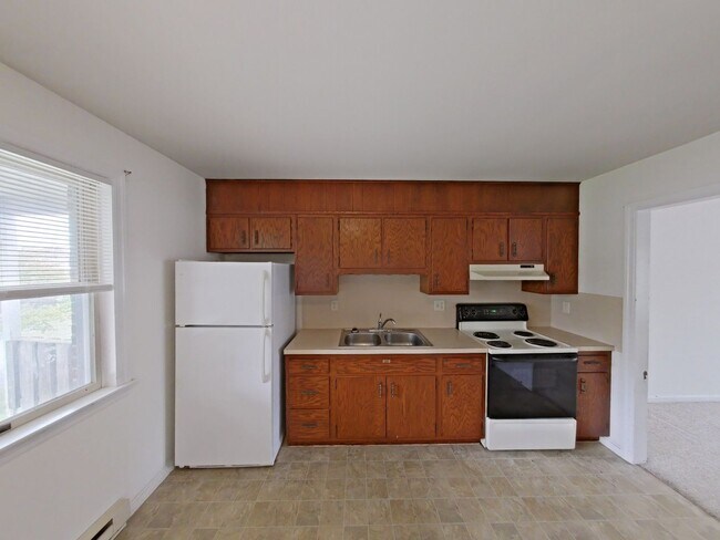 Building Photo - 550 S Hanover St